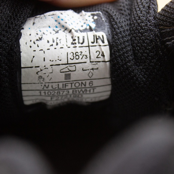 Hoka One One Clifton 6 Black Running Shoes 1102873-BWHT Women's Size 7 - Picture 7 of 8